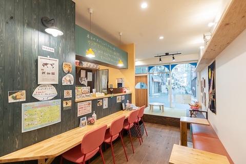 絵本とパンケーキカフェアイアイ