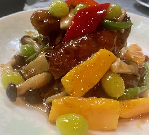 Chinese restaurant 四谷 峨嵋山 ガビサン