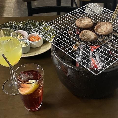 火鉢cafe 桃と黒