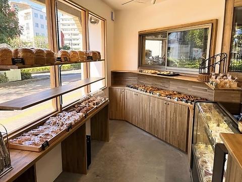 Manhattan Bakery&Wine Bar マンハッタンベーカリーアンドワインバー