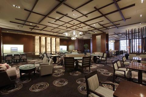 アートラウンジ デュエット 京王プラザホテル