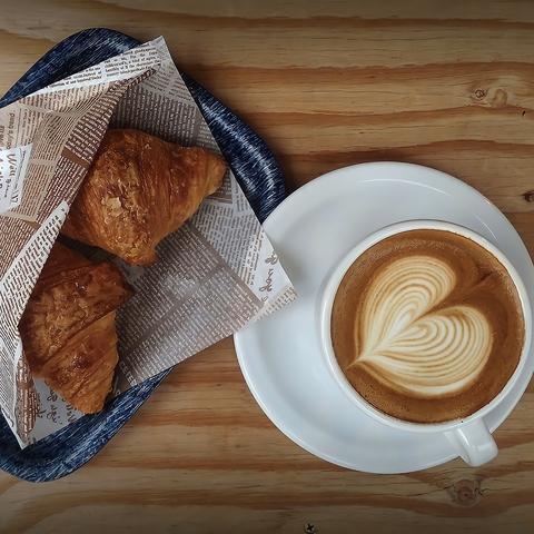 MONDIAL KAFFEE 328 GUT WOLF