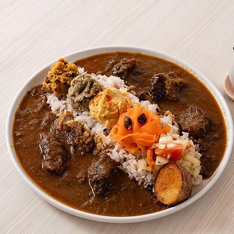 熟成スパイス薬膳カレーと生プリンの店 鎌倉８こまち