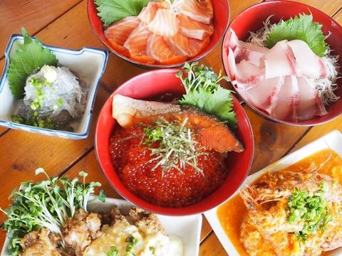 魚○ 朝採れ鮮魚の海鮮丼 KAMAKURA