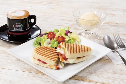 セガフレード・ザネッティ・エスプレッソ 広尾ガーデンヒルズ店