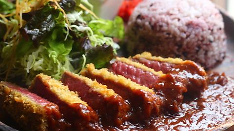 玉ねぎ倉庫跡地志知カフェ