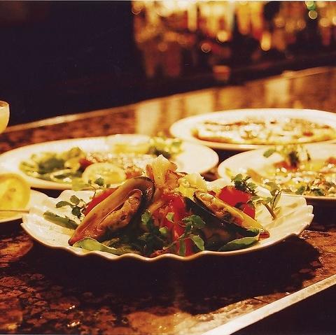 Lounge Bar Cuzila クジラ 沼津