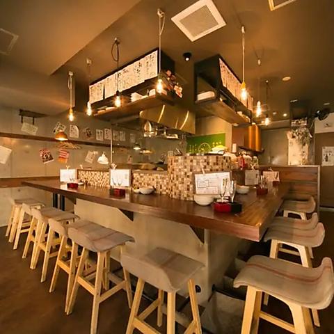 イザカヤミドリ