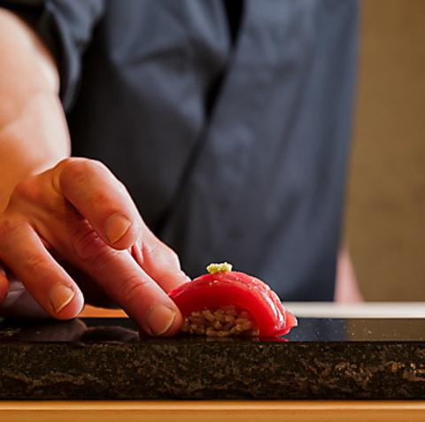 鮨 あまと 裏難波