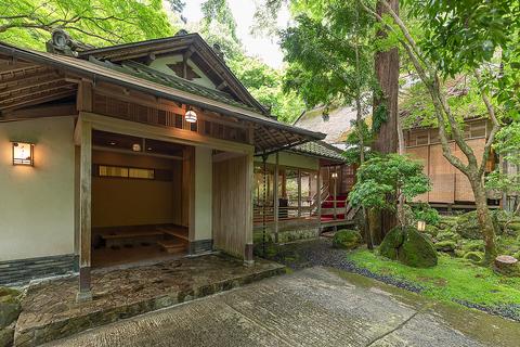 奈良 春日奥山 月日亭