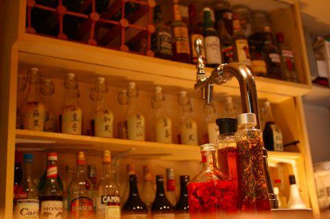 三茶の薬酒Bar