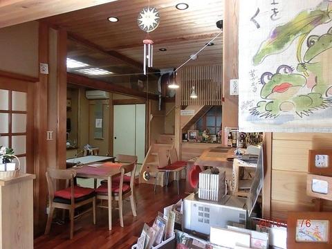 Gallery cafe かえる