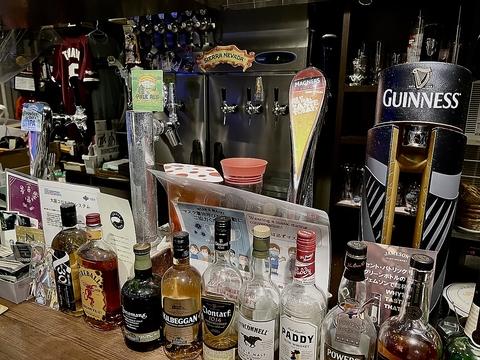 Irish pub shamrock'n'roll star