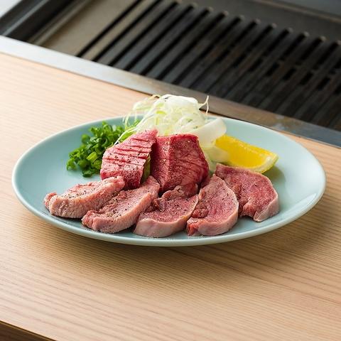 広島牛A5と名物タン 焼肉ホルモンにくちょ