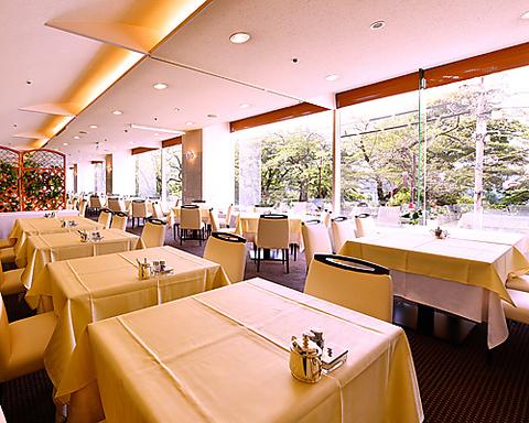 レストラン フォッセ