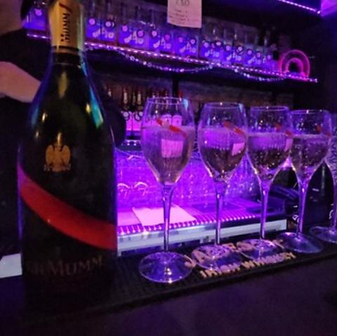 カラオケbar LALA