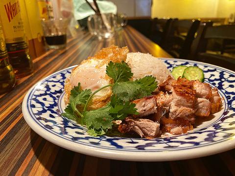 タイ料理とお酒 タタヤン