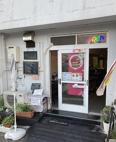 カフェ&バー WOW ワオ