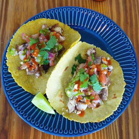 Buck Town バックタウンカフェアンドバー