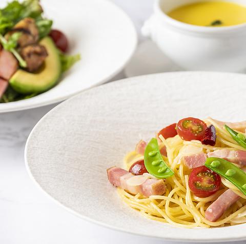 カフェ & ダイニング フライヤーズテーブル