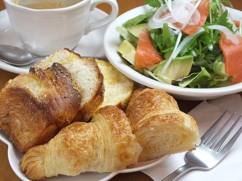 新橋ベーカリープラスカフェ