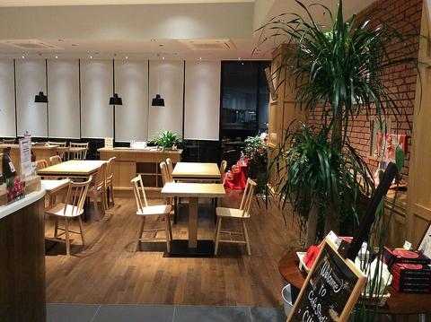 ビストロアンドカフェスタジオ サンク cafestudio CINQ