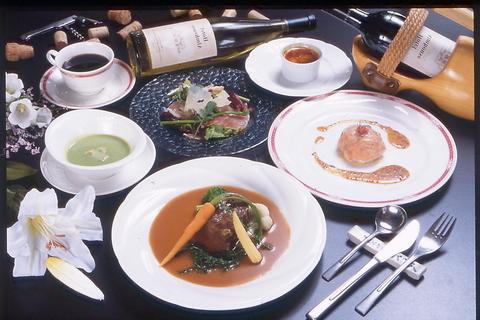 ビストロ アルムハウス