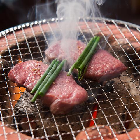 炭火焼肉肉刺しにく式 南郷18丁目店