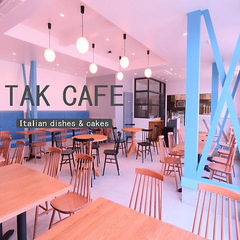 TAKCAFE italian dishes and cakes