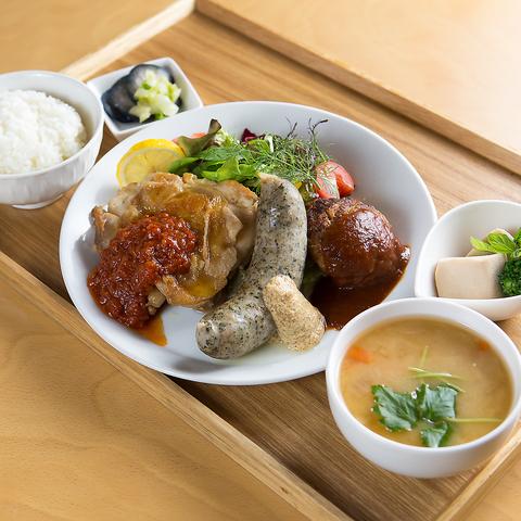 カフェ&ダイニング ことぶき