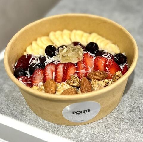 polite cafe ポライトカフェ 神戸店