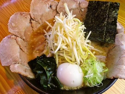 豚骨ラーメン専門店 とんちゃん 藤原店