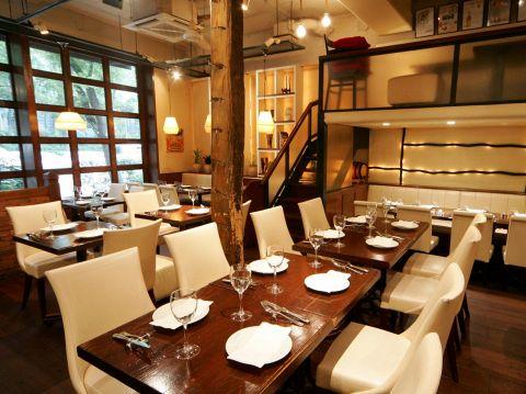 ファンゴーダイニング FUNGO DINING