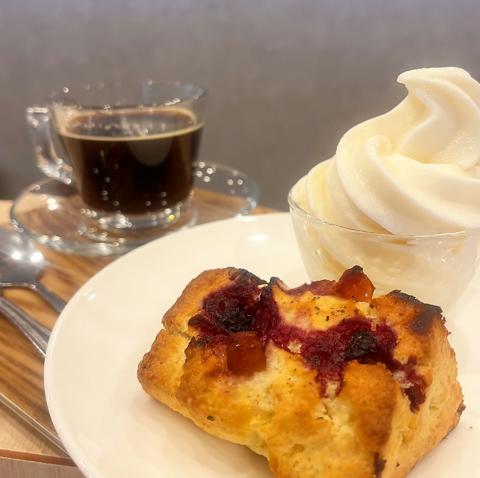 I Three EIGHT アイスリーエイト