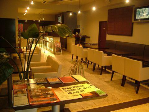 スムスカフェ Sumus Cafe