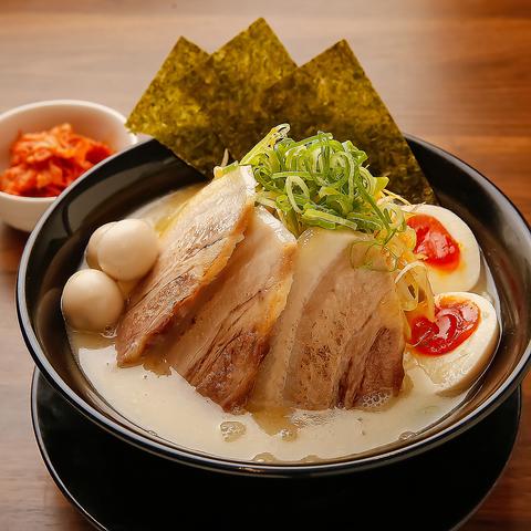 濃厚豚骨ラーメン日夏屋